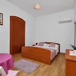 Dado A4 דירה איגריין