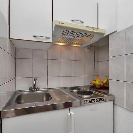 Appartement Dado A4 *
