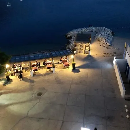 Dado A4 *