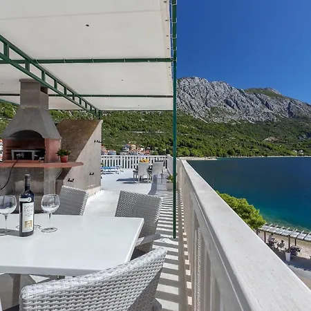 Dado A4 Apartment Igrane